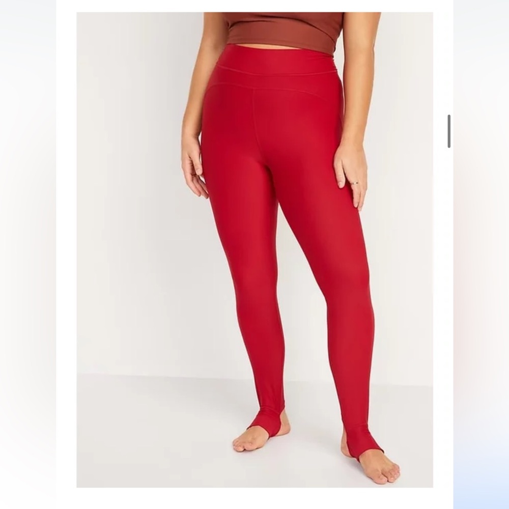 Old Navy Extra High-Waisted PowerSoft Stirrup Leggings